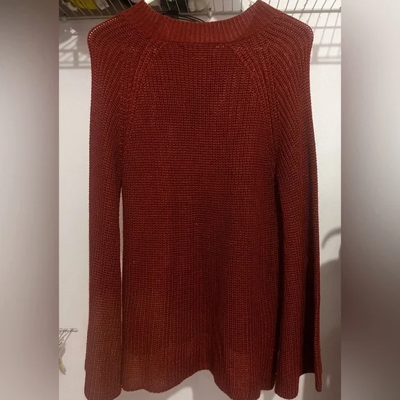 Sweater new with tags - Picture 3 of 5